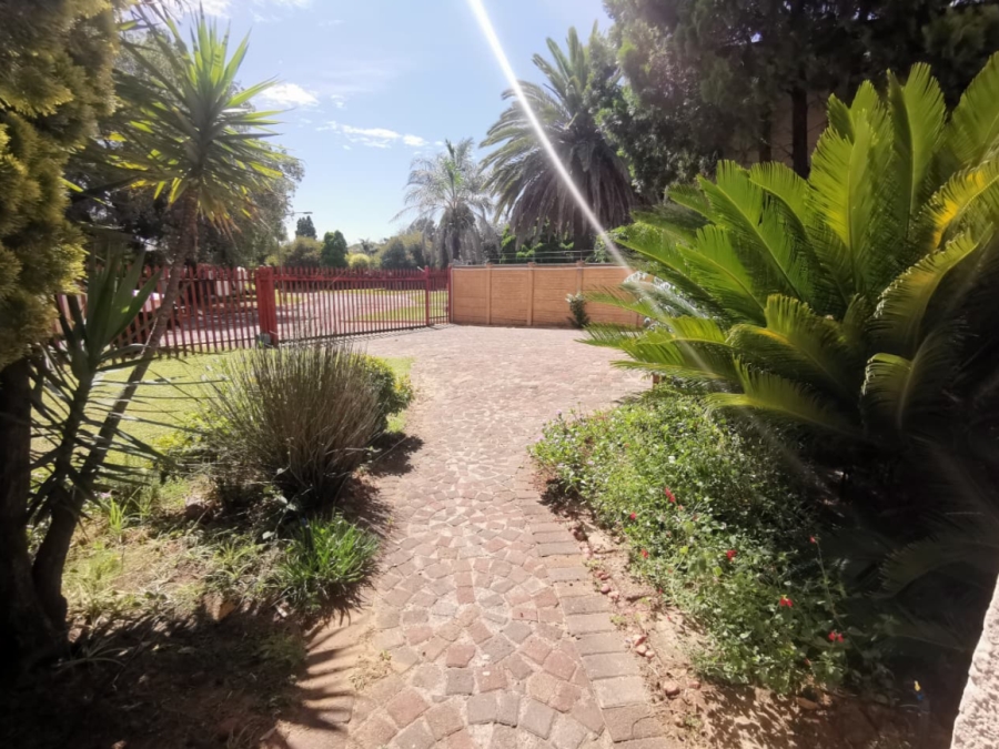 4 Bedroom Property for Sale in Vaalpark Free State